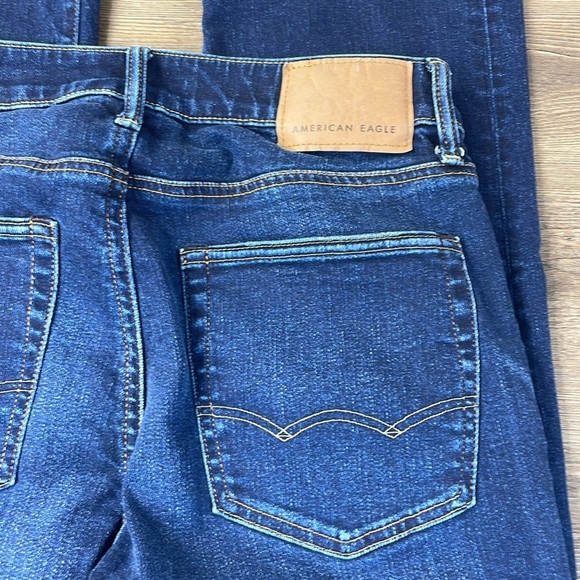 American Eagle Men’s Original Bootcut Jeans, dark wash, size 31 x 34 - Picture 9 of 10